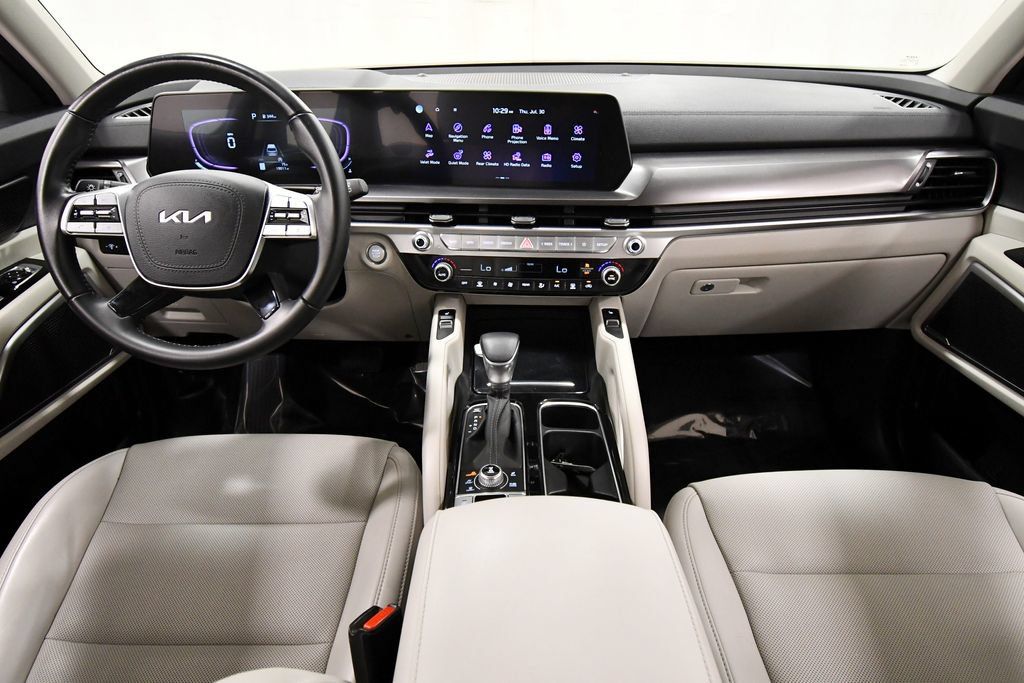 Certified 2024 Kia Telluride S AWD/4WD image 3