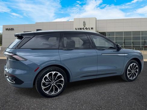 New 2026 Lincoln Nautilus Reserve AWD/4WD image 3
