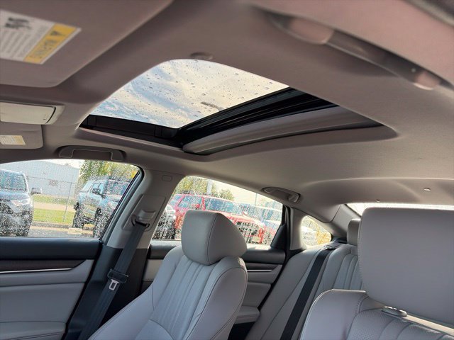 Used 2018 Honda Accord EX-L image 9