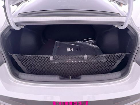 Used 2025 Hyundai Elantra Sport image 25