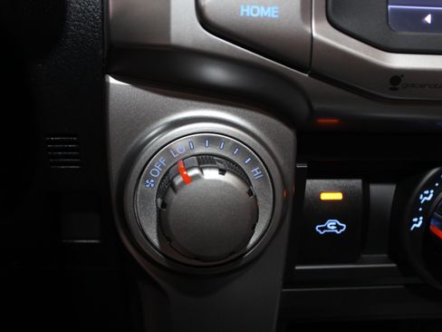 Used 2019 Toyota 4Runner SR5 Premium AWD/4WD image 57