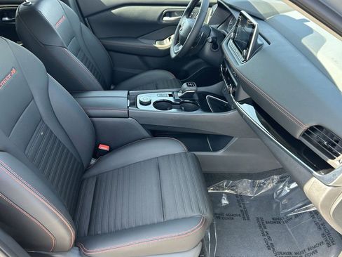 New 2026 Nissan Rogue SV image 12