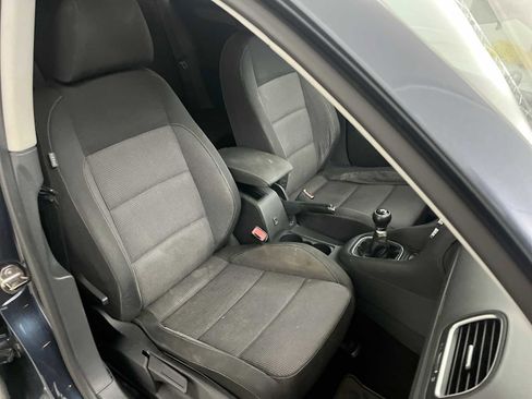 Used 2011 Volkswagen Golf TDI FWD image 30