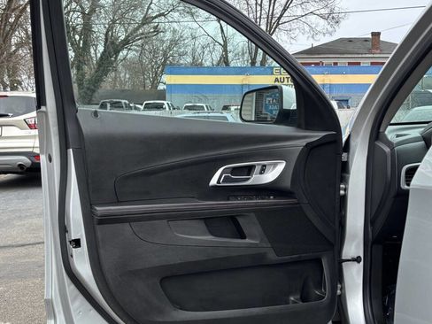 Used 2015 Chevrolet Equinox LT w/ Driver Convenience Package image 11
