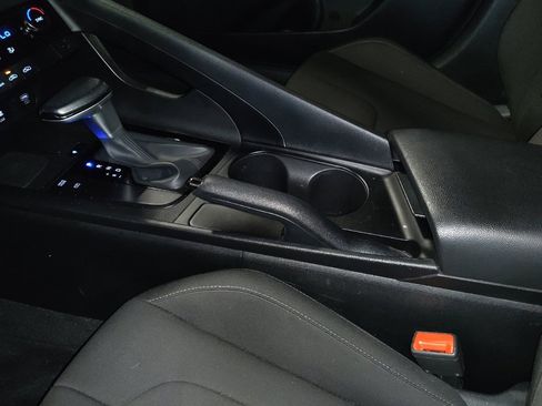 Used 2025 Hyundai Elantra Sport w/ Cargo Package image 26