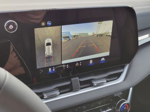 New 2026 Chevrolet Equinox LT w/ Convenience Package II image 19