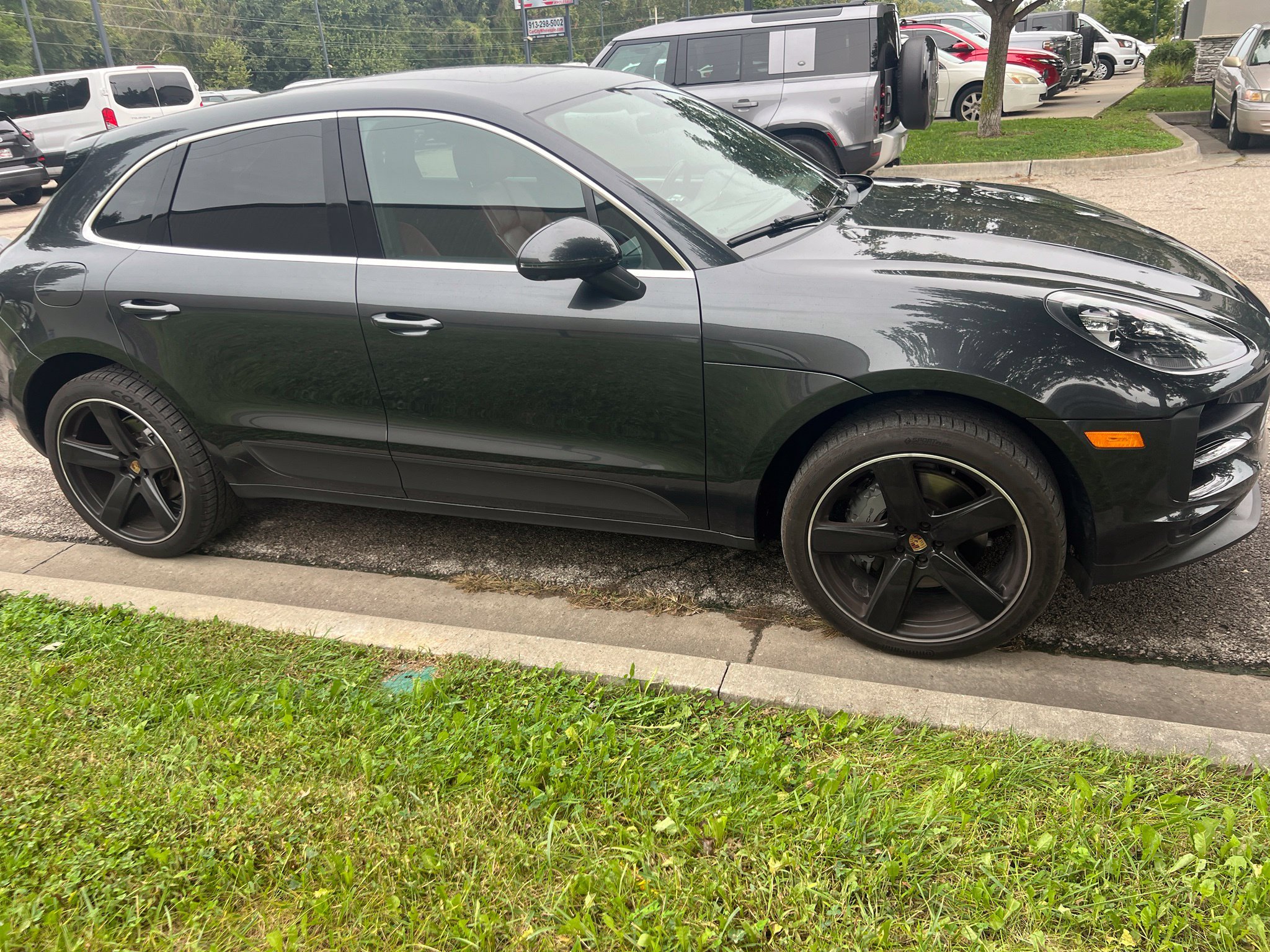 Used 2021 Porsche Macan S AWD/4WD image 4