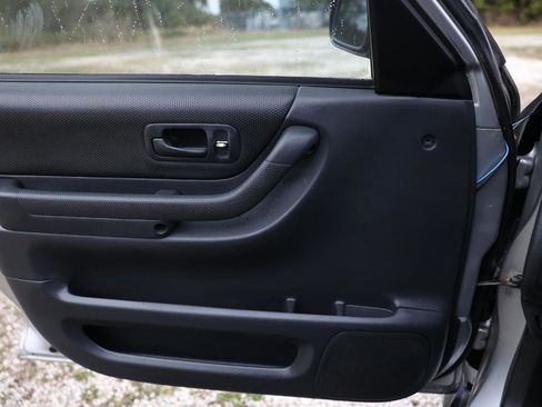 Used 2000 Honda CR-V LX image 31