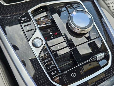 Used 2026 BMW X7 xDrive40i w/ M Sport Package image 21