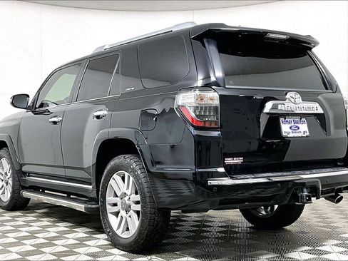 Used 2020 Toyota 4Runner Limited image 11