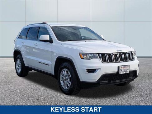 Used 2019 Jeep Grand Cherokee Laredo image 7