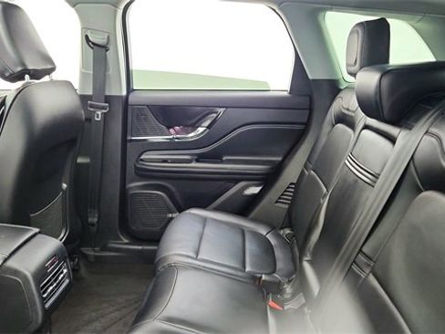 Used 2022 Lincoln Corsair Standard w/ Premium Package image 28