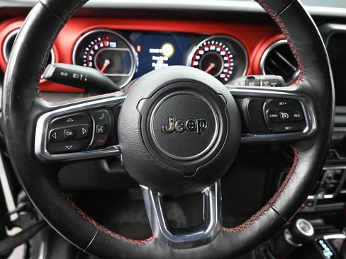 Used 2018 Jeep Wrangler Unlimited Rubicon w/ Dual Top Group image 15