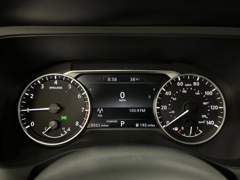 Used 2024 Nissan Pathfinder S image 15