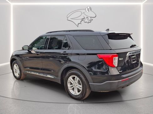 Used 2022 Ford Explorer XLT RWD image 3
