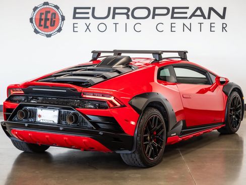 Used 2024 Lamborghini Huracan Sterrato AWD/4WD image 10
