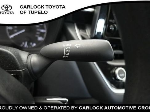 Used 2025 Toyota Corolla LE FWD image 20
