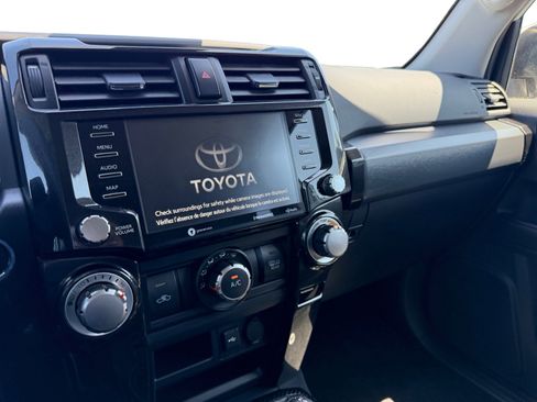 Used 2023 Toyota 4Runner TRD Off-Road Premium AWD/4WD image 12