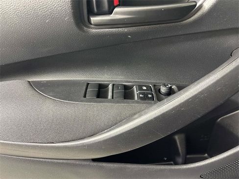 Used 2023 Toyota Corolla LE image 14