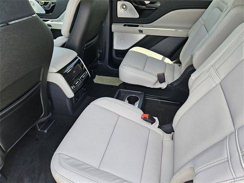 New 2025 Lincoln Aviator Reserve w/ Equipment Group 201A image 28