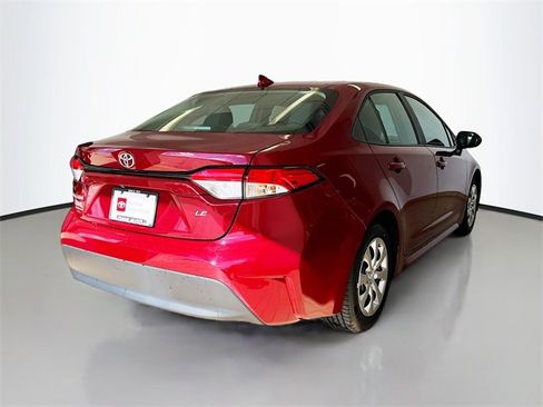 Used 2024 Toyota Corolla LE image 34