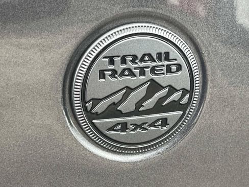Used 2022 Jeep Gladiator Sport AWD/4WD image 10