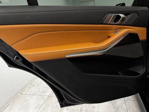 Used 2023 BMW X7 xDrive40i w/ Executive Package image 40