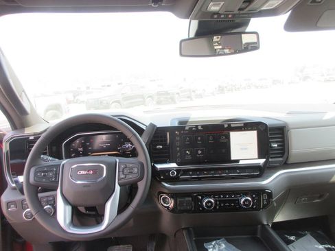 New 2026 GMC Sierra 2500 SLT w/ SLT Premium Package AWD/4WD image 17