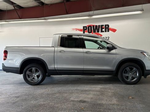 Used 2023 Honda Ridgeline RTL-E image 2