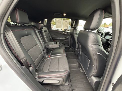 Used 2025 Ford Escape ST-Line w/ Tech Pack #1 image 17