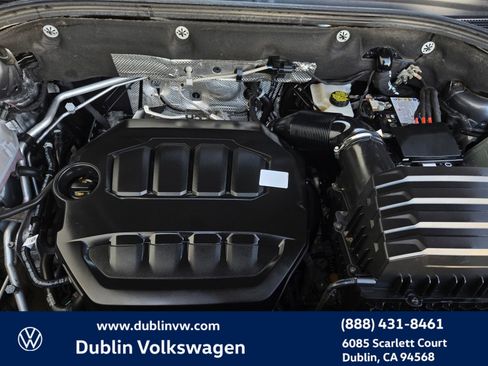 Certified 2024 Volkswagen Atlas Cross Sport SE image 24