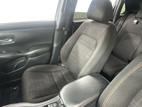 Used 2023 Honda HR-V Sport image 13