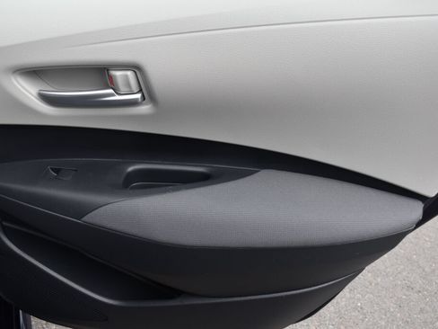 Certified 2021 Toyota Corolla LE FWD image 22
