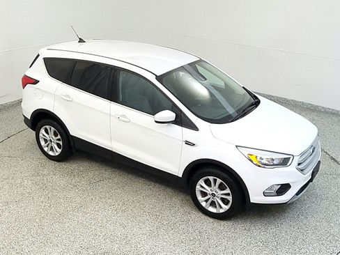Used 2019 Ford Escape SE AWD/4WD image 16
