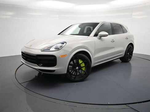 Certified 2022 Porsche Cayenne Turbo AWD/4WD image 41