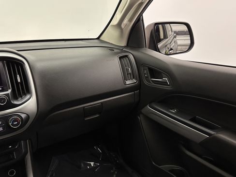 Used 2019 Chevrolet Colorado LT w/ Redline Special Edition image 27