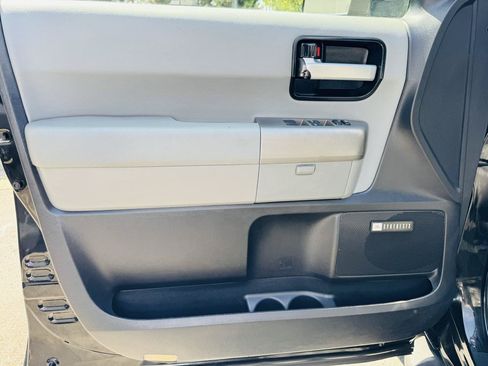 Used 2012 Toyota Sequoia Limited AWD/4WD image 29
