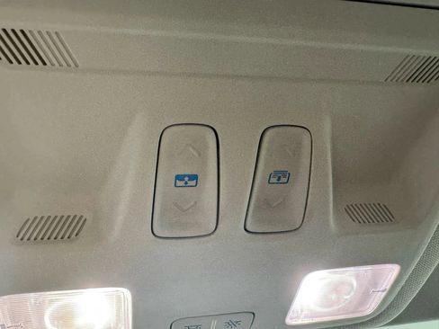 Used 2021 Ford Escape SEL image 24