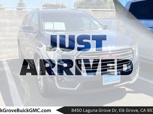 Used 2023 GMC Terrain SLT AWD/4WD image 1