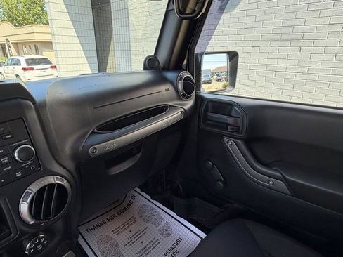 Used 2013 Jeep Wrangler Unlimited Sport w/ Connectivity Group AWD/4WD image 21