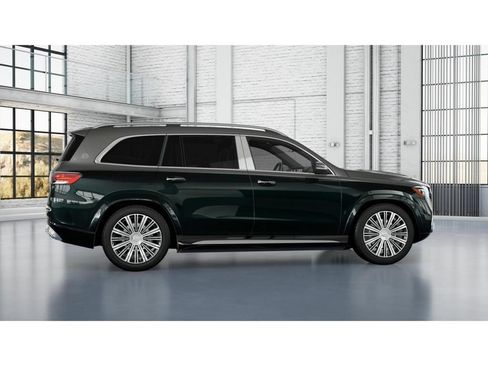 Used 2024 Mercedes-Benz Maybach GLS 600 4MATIC image 17