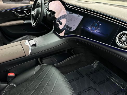 Certified 2023 Mercedes-Benz EQS 580 4MATIC Sedan image 12
