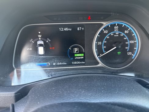 Certified 2025 Nissan Leaf SV Plus FWD image 5