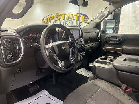 Used 2020 Chevrolet Silverado 2500 LT AWD/4WD image 19