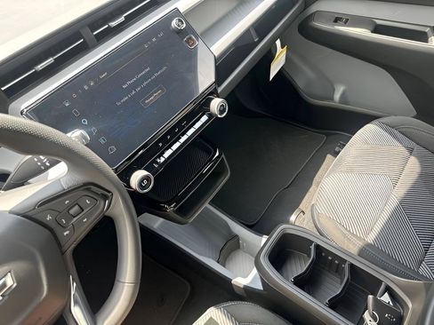 New 2027 Chevrolet Bolt LT FWD image 25