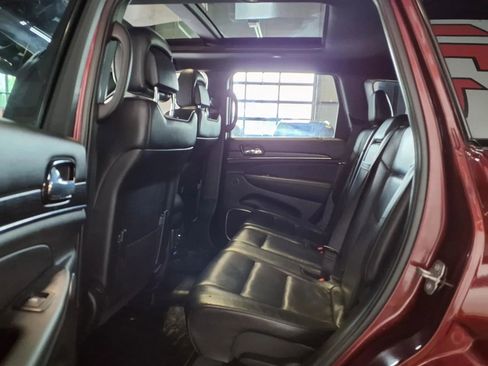 Used 2019 Jeep Grand Cherokee High Altitude AWD/4WD image 14
