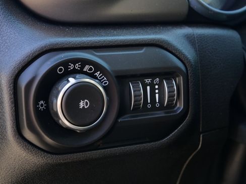 Used 2021 Jeep Wrangler Unlimited Sport w/ Sun And Sound Package AWD/4WD image 29