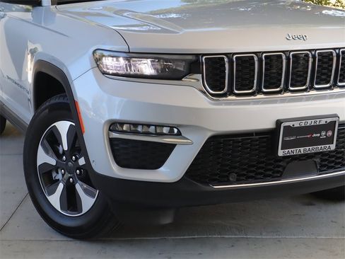 New 2023 Jeep Grand Cherokee 4xe w/ Luxury Tech Group II image 2