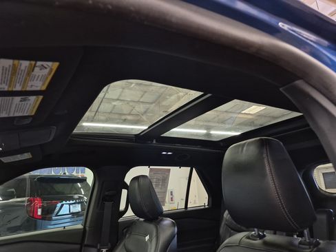 Used 2020 Ford Explorer Limited RWD image 8