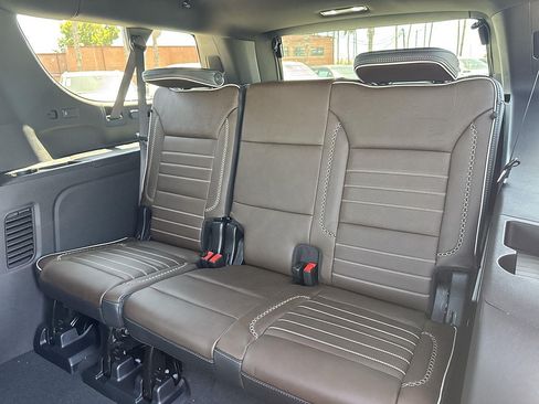 New 2026 GMC Yukon XL Denali Ultimate AWD/4WD image 25